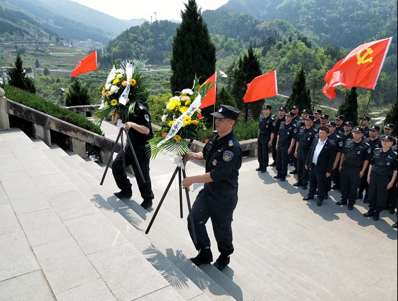 祭英烈颂党恩红军精神永传承 四川沐鸣娱乐安防投资集团多形式开展党史学习教育(图7)